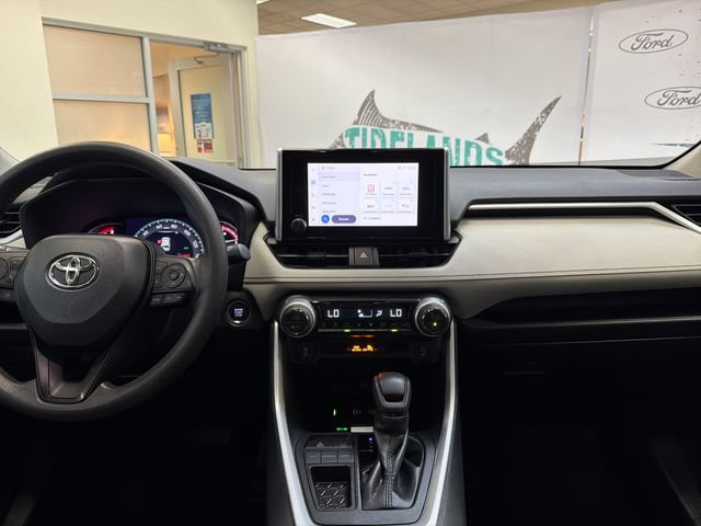 Used 2023 Toyota RAV4 XLE w/ Convenience Package FWD image 18