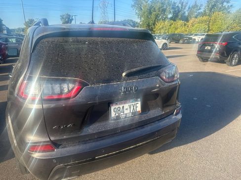 Used 2020 Jeep Cherokee High Altitude AWD/4WD image 13