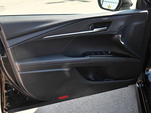 Used 2025 Toyota Camry LE FWD image 14