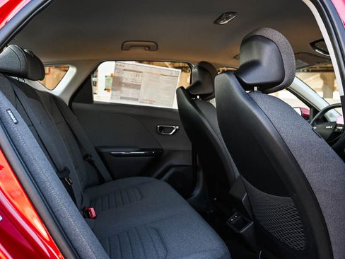 New 2025 Kia K4 EX image 10