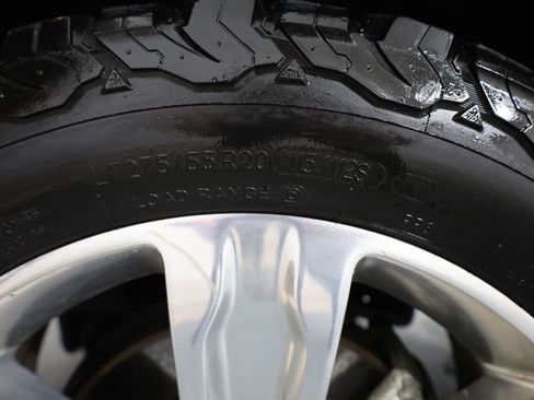 Used 2019 Ford F150 Platinum w/ Equipment Group 701A Luxury image 37