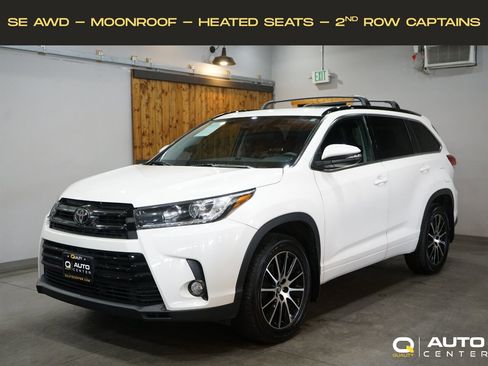 Used 2018 Toyota Highlander XLE image 1
