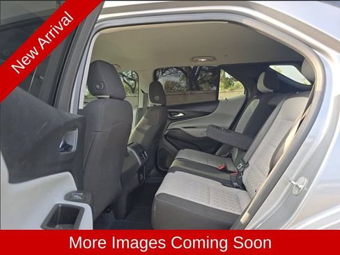 Used 2023 Chevrolet Equinox LS w/ LS Convenience Package FWD image 12
