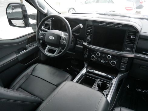 Used 2024 Ford F350 Lariat w/ Lariat Ultimate Package image 9