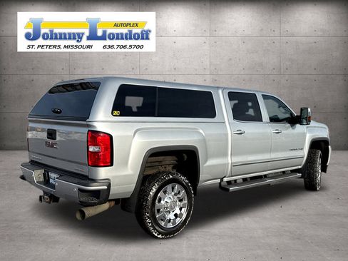 Used 2019 GMC Sierra 2500 Denali w/ Duramax Plus Package image 2