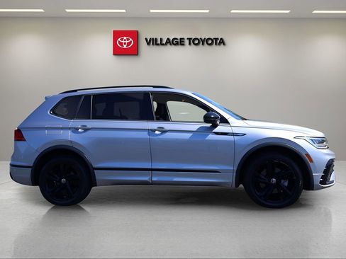 Used 2023 Volkswagen Tiguan SE R-Line image 6