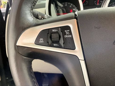 Used 2016 Chevrolet Equinox LTZ w/ Enhanced Convenience Package FWD image 21