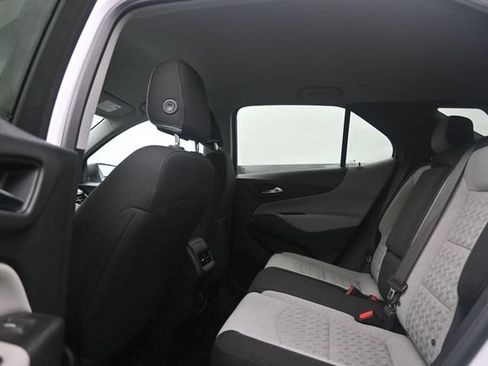 Used 2023 Chevrolet Equinox LS w/ LS Convenience Package FWD image 11