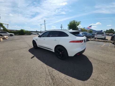 Used 2017 Jaguar F-PACE R-Sport AWD/4WD image 18
