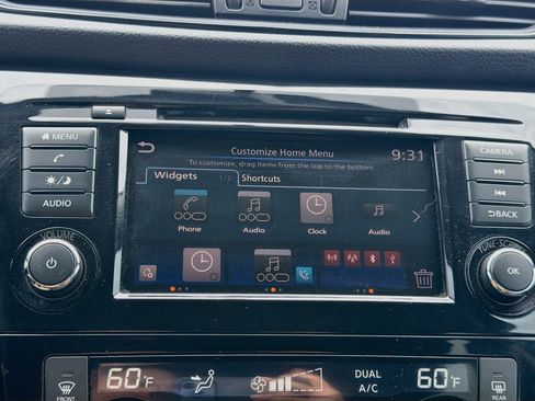 Used 2018 Nissan Rogue SV FWD image 30