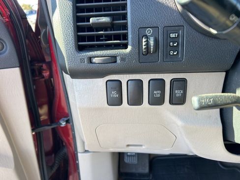 Used 2007 Toyota 4Runner Limited image 7