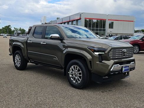 New 2026 Toyota Tacoma Limited AWD/4WD image 3