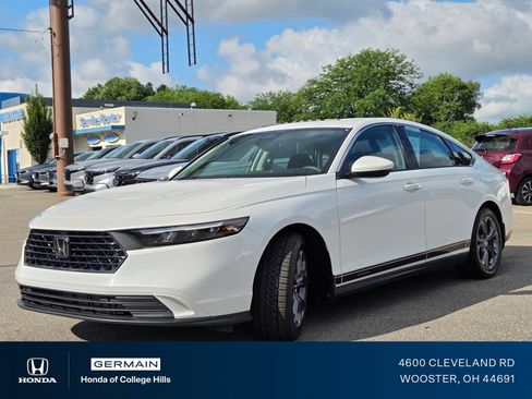 Certified 2023 Honda Accord EX image 13