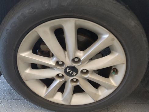 Used 2017 Kia Forte LX w/ LX Popular Package image 31