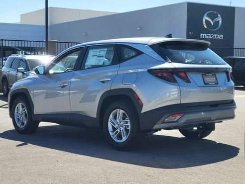 New 2026 Hyundai Tucson SE w/ Tow & Go Package FWD image 3