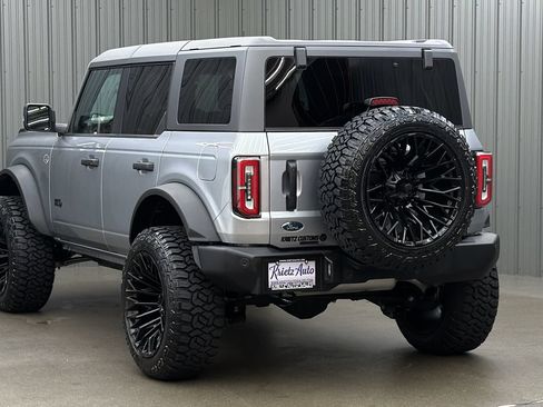 Used 2023 Ford Bronco Wildtrak AWD/4WD image 3