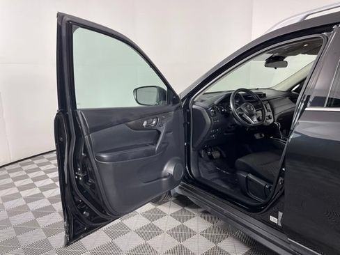 Used 2020 Nissan Rogue S w/ Special Edition Package FWD image 17