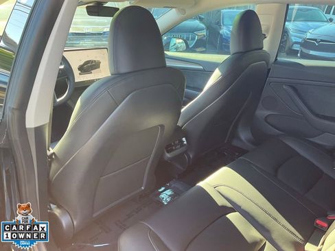 Used 2023 Tesla Model 3 Performance image 32