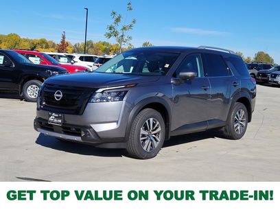 New 2025 Nissan Pathfinder SL w/ Lighting Package (N92)