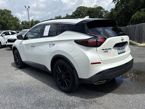 Used 2024 Nissan Murano SV w/ SV Midnight Edition Package FWD image 3