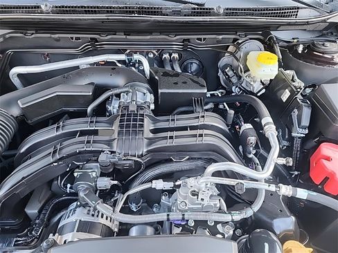 Used 2025 Subaru Outback Limited image 15