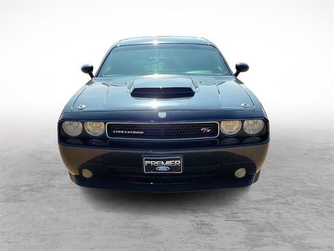 Used 2010 Dodge Challenger R/T image 3
