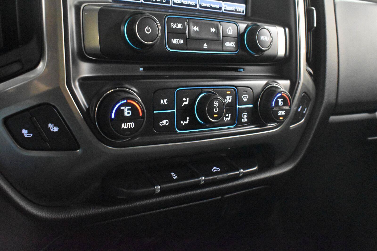 Used 2015 Chevrolet Silverado 1500 LT w/ LT Convenience Package AWD/4WD image 16