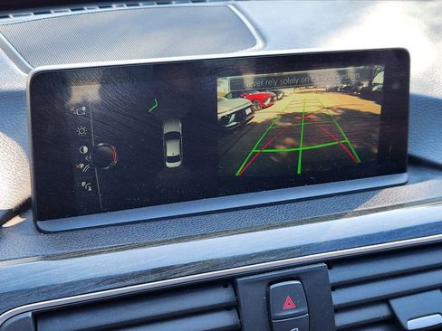 Used 2017 BMW 330i xDrive Sedan image 18