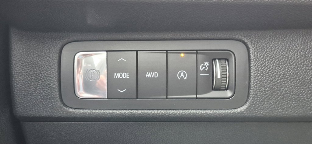 Used 2026 Chevrolet Traverse LT AWD/4WD image 11