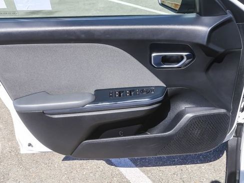 Used 2025 Kia K4 EX image 21