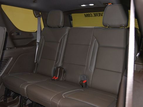 Used 2023 GMC Yukon Denali w/ Max Trailering Package AWD/4WD image 10