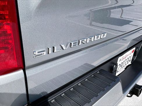 Used 2025 Chevrolet Silverado 1500 Custom image 23