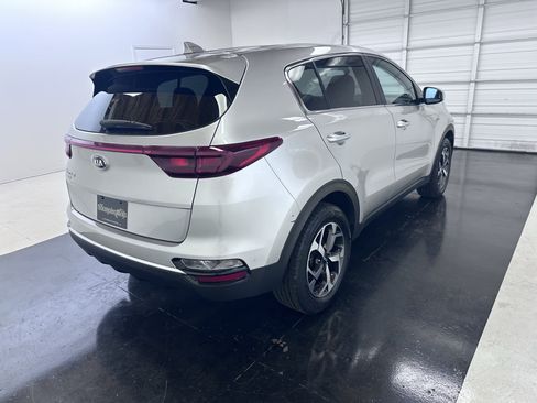 Used 2021 Kia Sportage LX AWD/4WD image 14