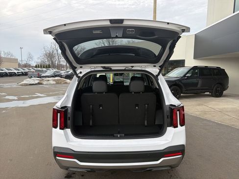 New 2026 Kia Sorento EX AWD/4WD image 16