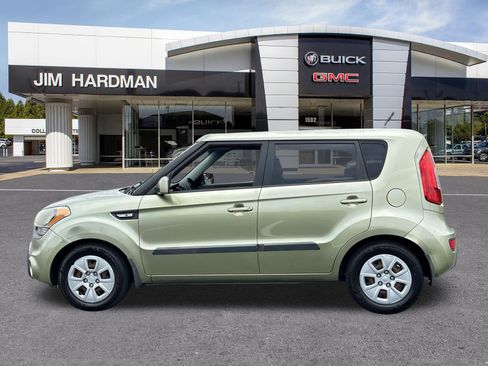 Used 2013 Kia Soul FWD image 4
