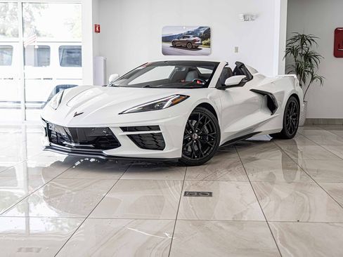 Used 2023 Chevrolet Corvette Stingray w/ Z51 Performance Package image 1