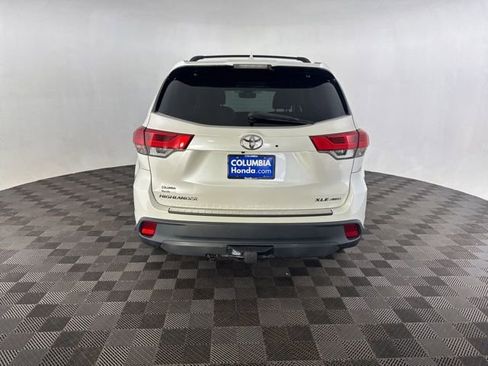 Used 2019 Toyota Highlander XLE AWD/4WD image 7