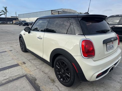 Used 2016 MINI Cooper S image 3