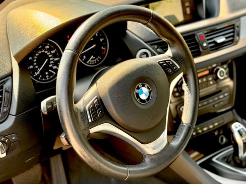 Used 2015 BMW X1 xDrive28i image 16