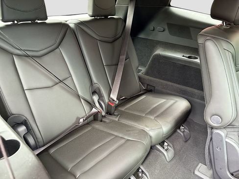 Used 2021 Cadillac XT6 Premium Luxury image 28