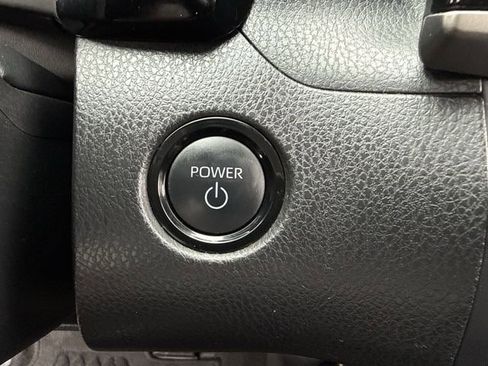 Used 2025 Toyota Camry LE image 24