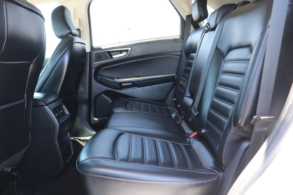 Used 2024 Ford Edge SEL AWD/4WD image 14