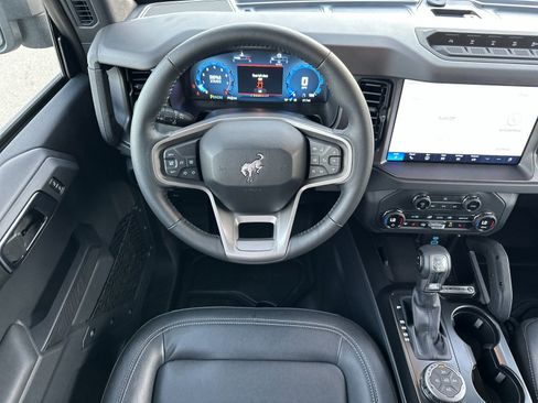New 2025 Ford Bronco Badlands image 15