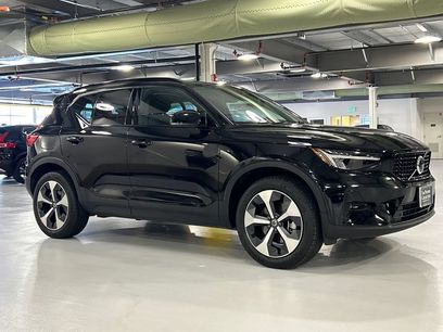 Certified 2023 Volvo XC40 B5 Plus w/ Climate Package