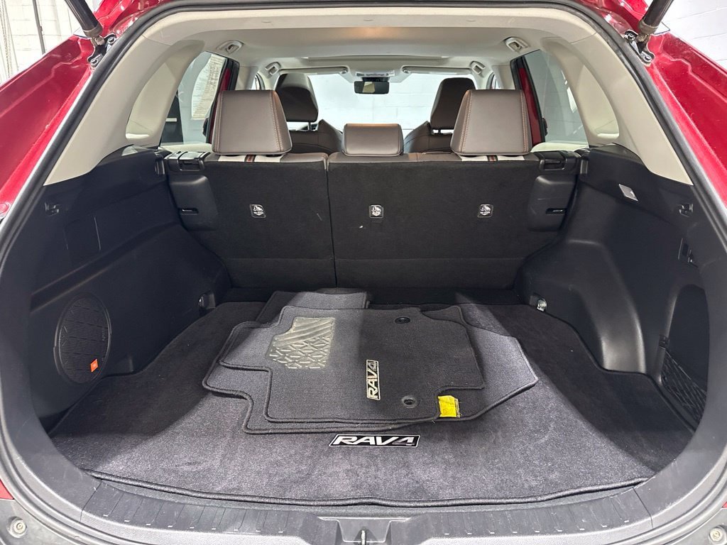 Used 2019 Toyota RAV4 Adventure AWD/4WD image 16