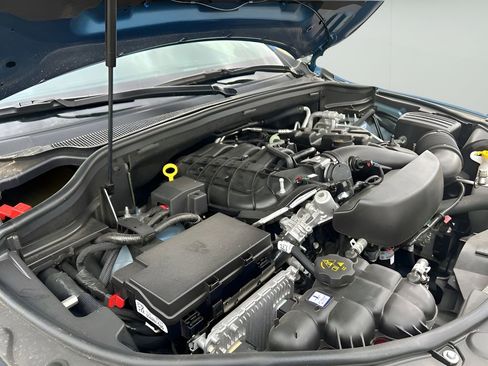 Used 2025 Dodge Durango GT image 31