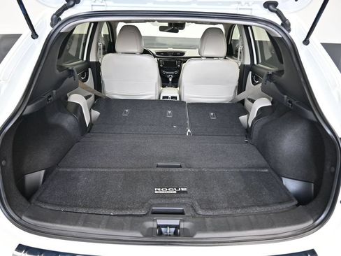 Used 2022 Nissan Rogue Sport SV w/ Technology Package AWD/4WD image 42