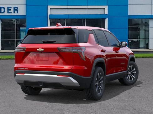 New 2026 Chevrolet Equinox LT image 4