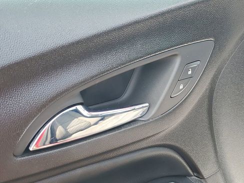 Used 2020 Chevrolet Equinox LT FWD image 21