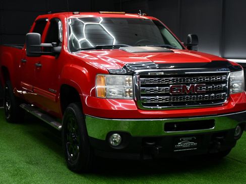 Used 2014 GMC Sierra 3500 SLE w/ SLE Preferred Package AWD/4WD image 7